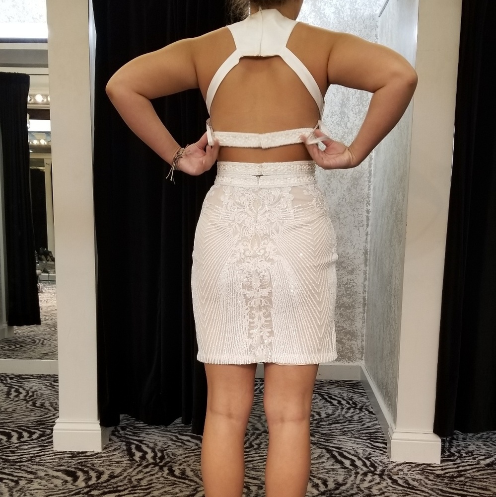 Dress - Picture 3 of 3